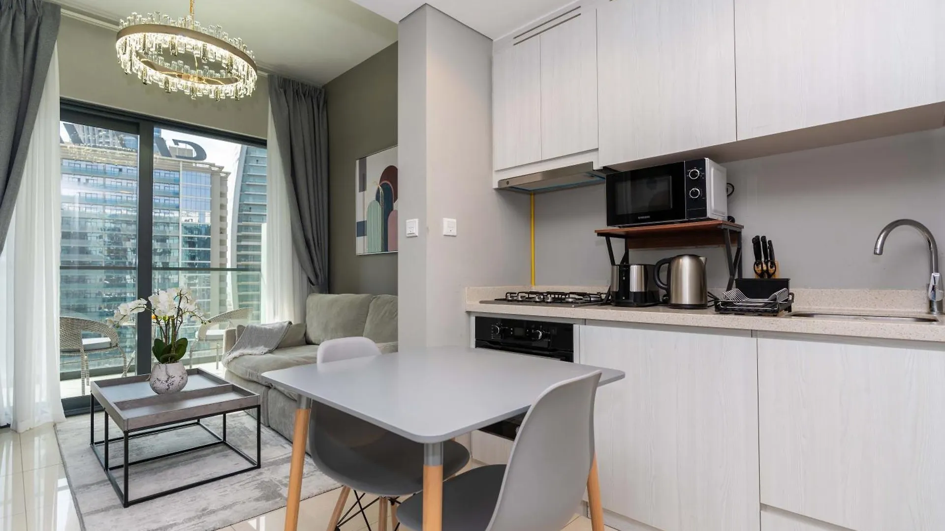 Citihome-1Br In Business Bay Overlooking The Canal Dubai