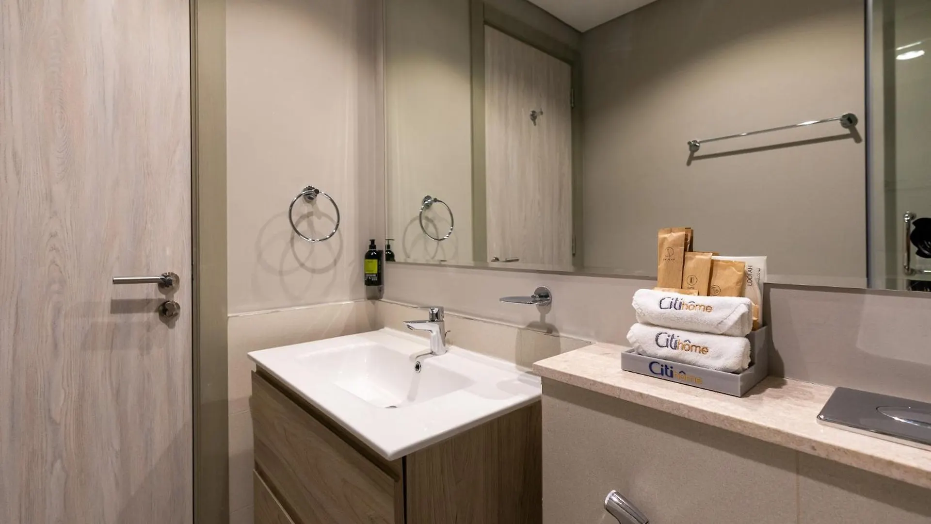 Lejlighed Citihome-1Br In Business Bay Overlooking The Canal Dubai