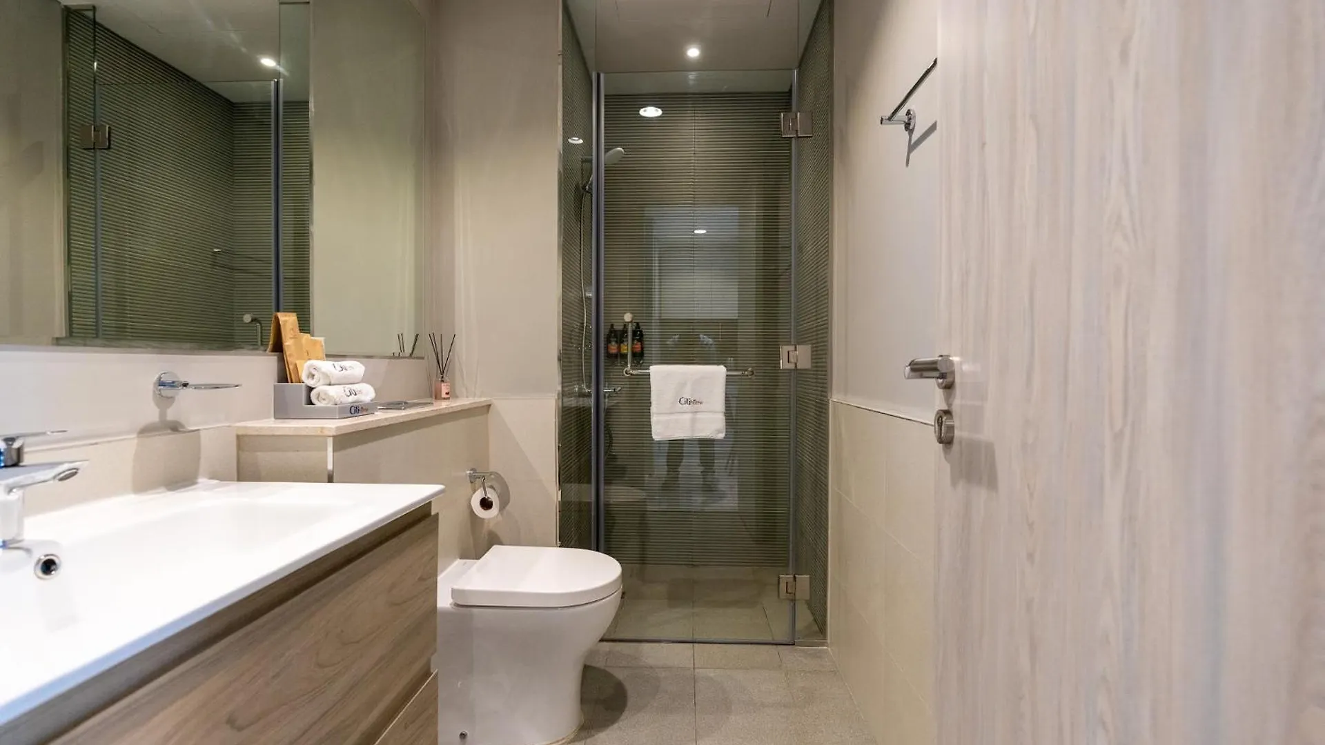 Citihome-1Br In Business Bay Overlooking The Canal Dubai Lejlighed